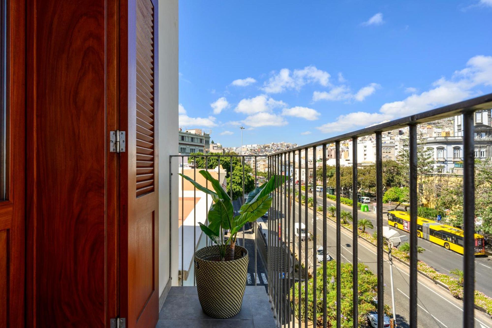 Aparthotel Vegueta Rooftop