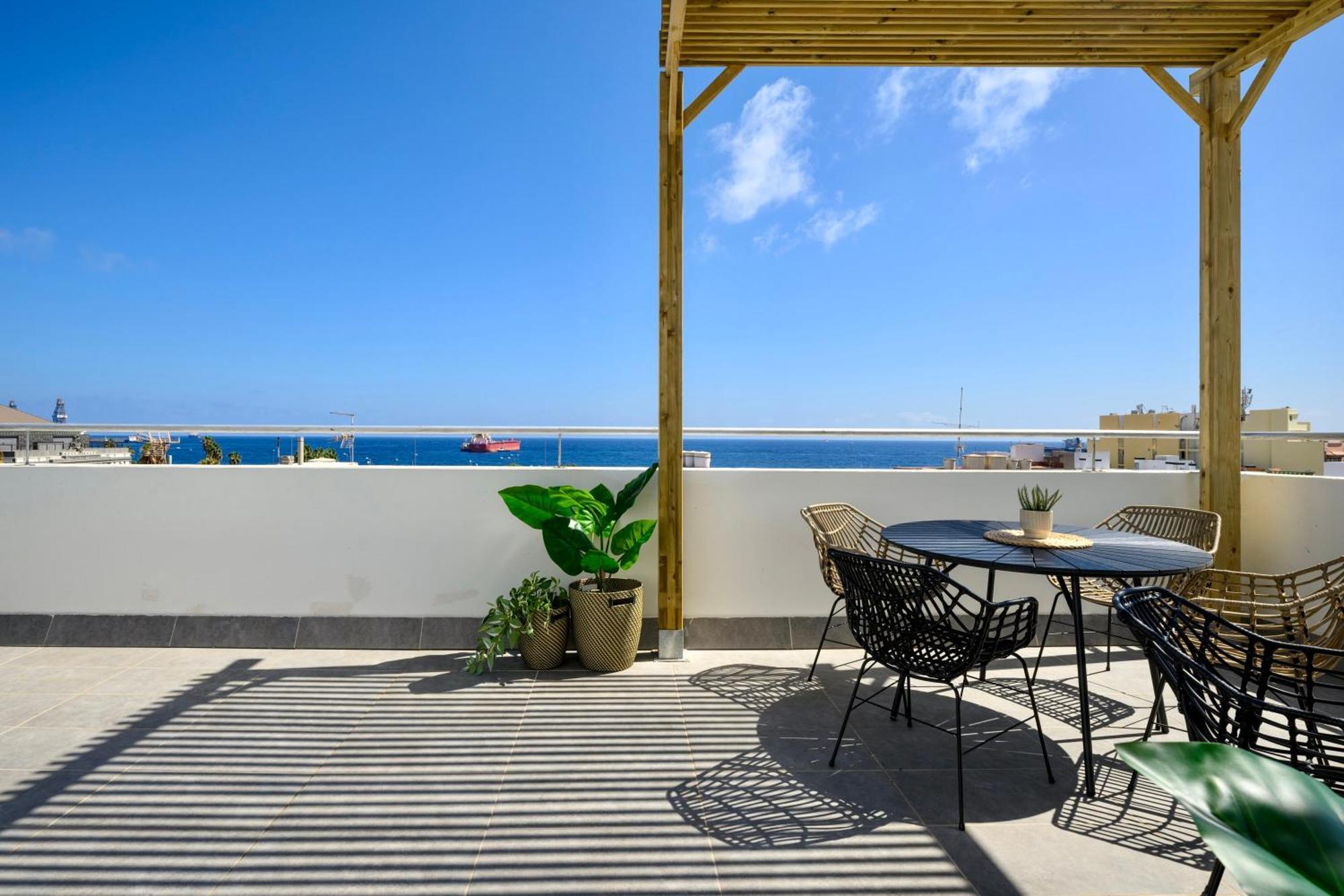 Aparthotel Vegueta Rooftop